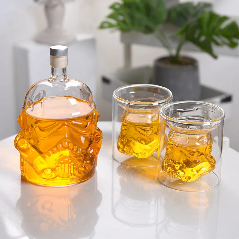 Decanter pentru whisky Sta Wars Stormtrooper 750 ml - set de pahare și sticlă