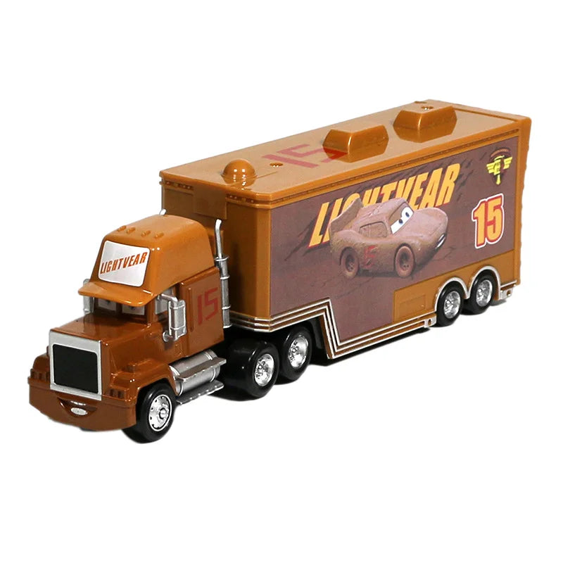 Camioane din basmul Cars 3 - mai multe variante