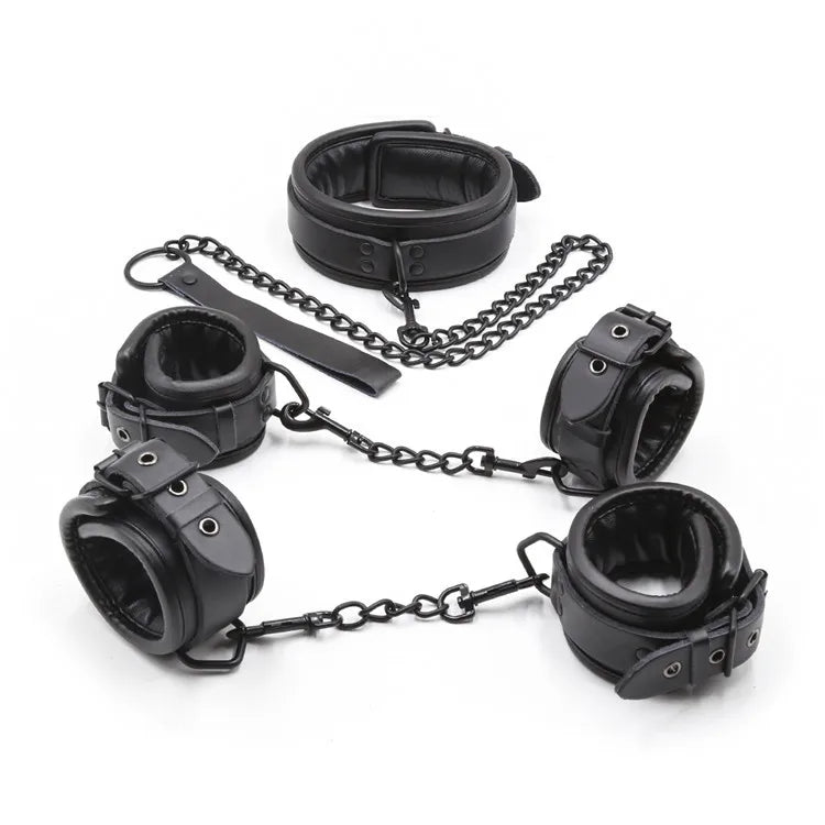 Set BDSM din piele de lux - cătușe și zgardă
