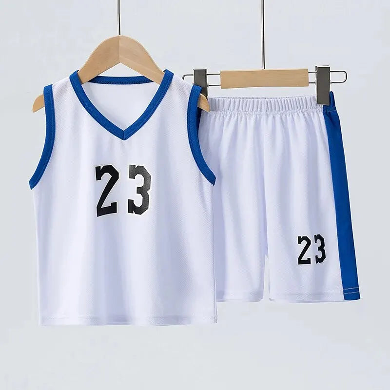 Tricou de baschet pentru copii și pantaloni scurți - mai multe variante