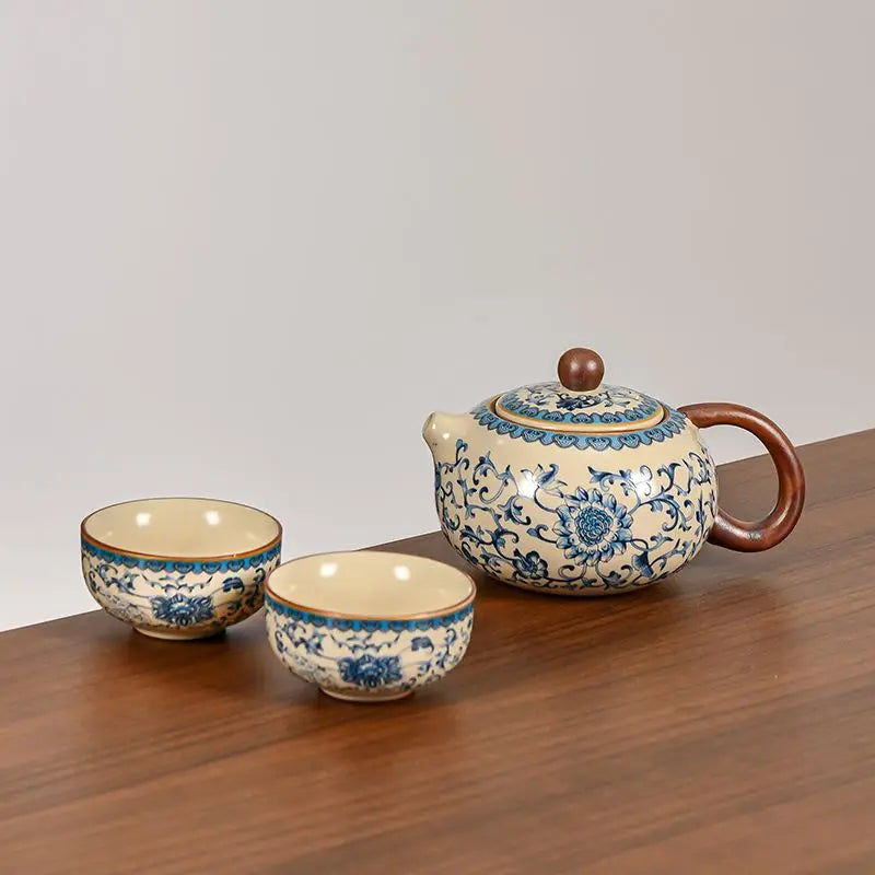 Set de ceai tradițional chinezesc din porțelan