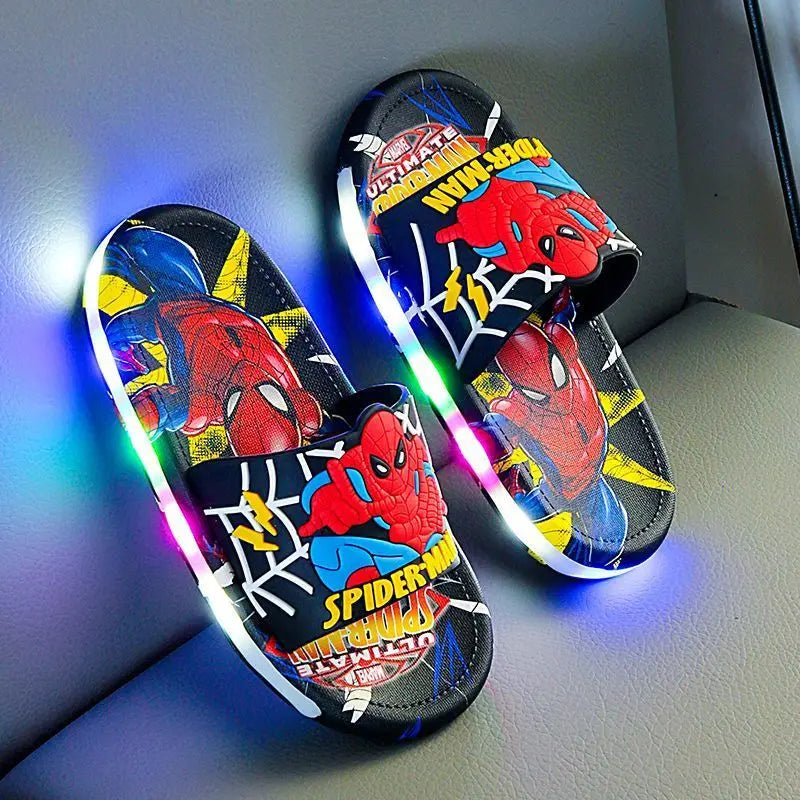 Papuci strălucitori pentru copii Spiderman - mai multe variante