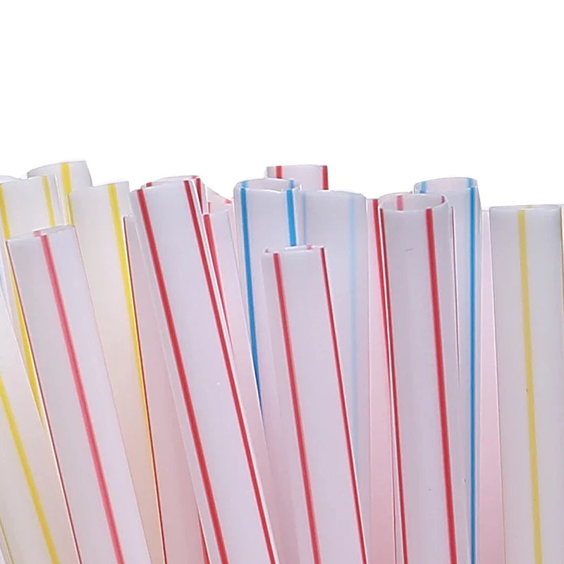 Paiele de băut tradiționale din plastic - mai multe variante