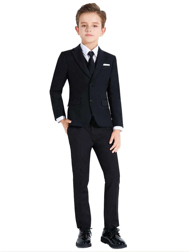 Costum formal pentru băiat - mai multe variante