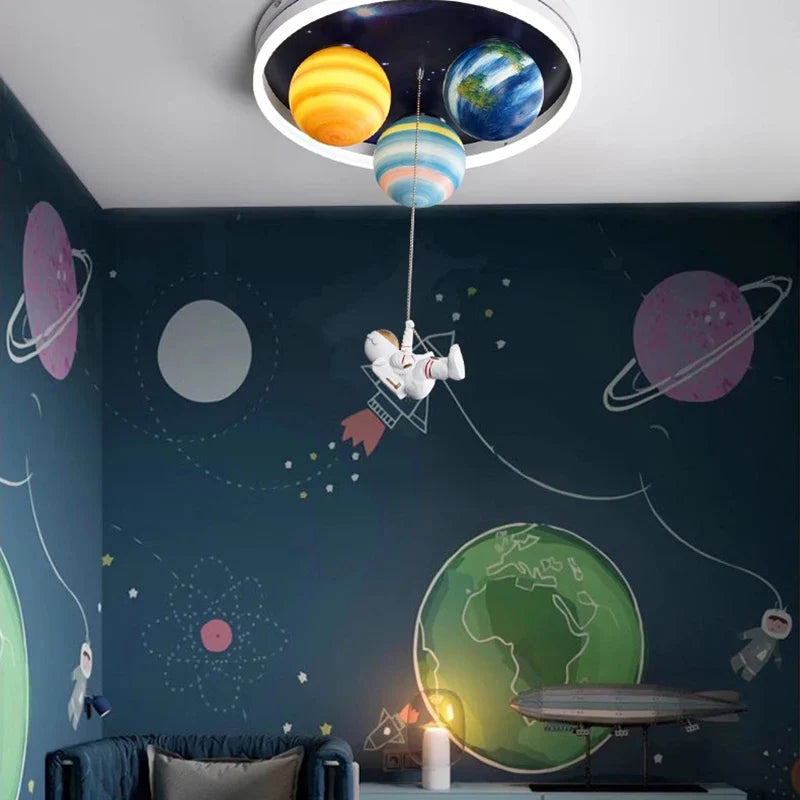 Design candelabru - spațiu și astronaut - mai multe variante
