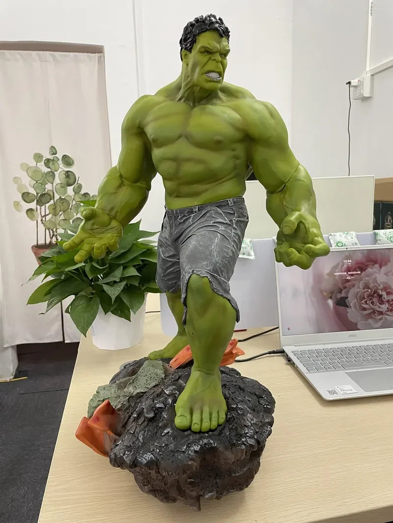 Sculptură mare de design Hulk