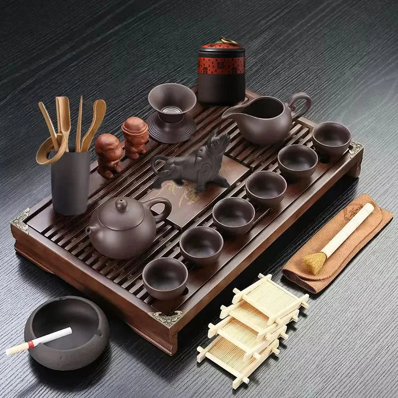 Set de ceai din ceramică Yixing cu tavă din lemn - mai multe variante