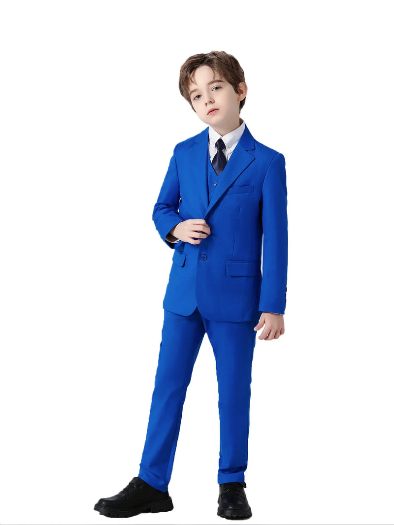 Costum formal pentru băiat - mai multe variante