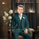 Costum elegant de băiat pentru nuntă - mai multe variante