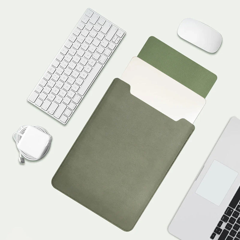 Manșon elegant din piele pentru laptop - mai multe variante