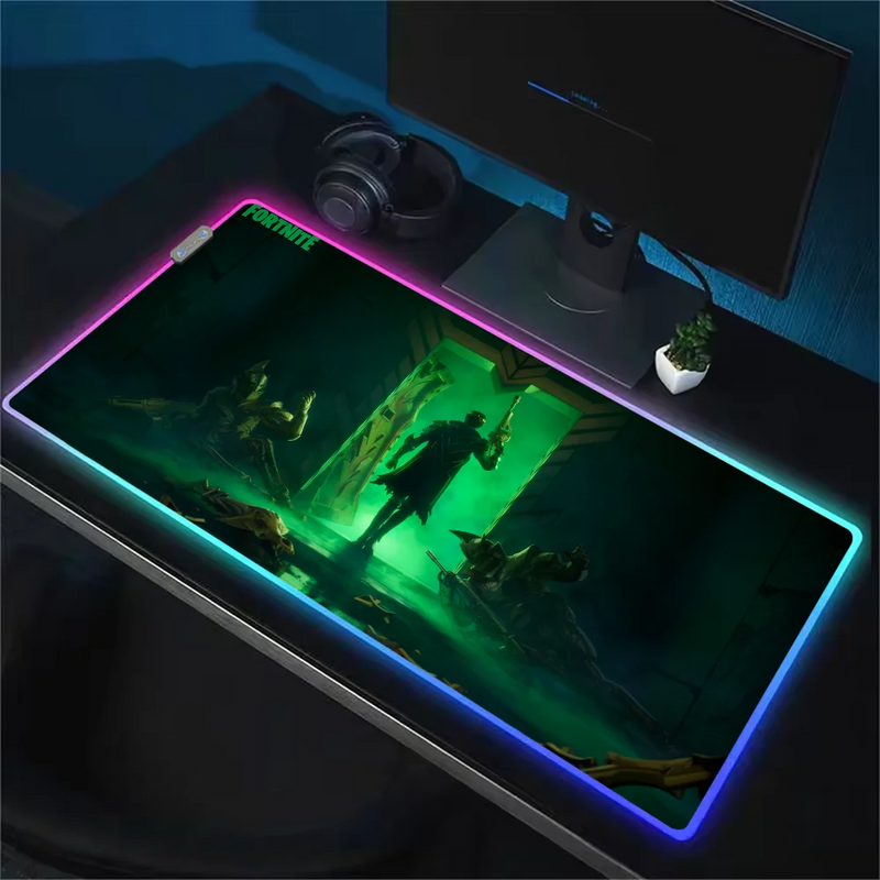 Tastatură și mouse pad luminos Fortnite RGB - mai multe variante