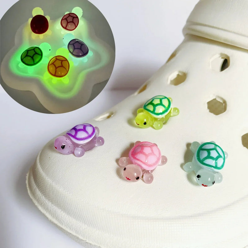 Decorațiuni pentru pantofi Crocs - țestoase strălucitoare 4 buc
