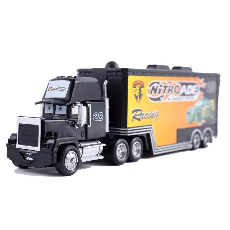 Camioane din basmul Cars 3 - mai multe variante