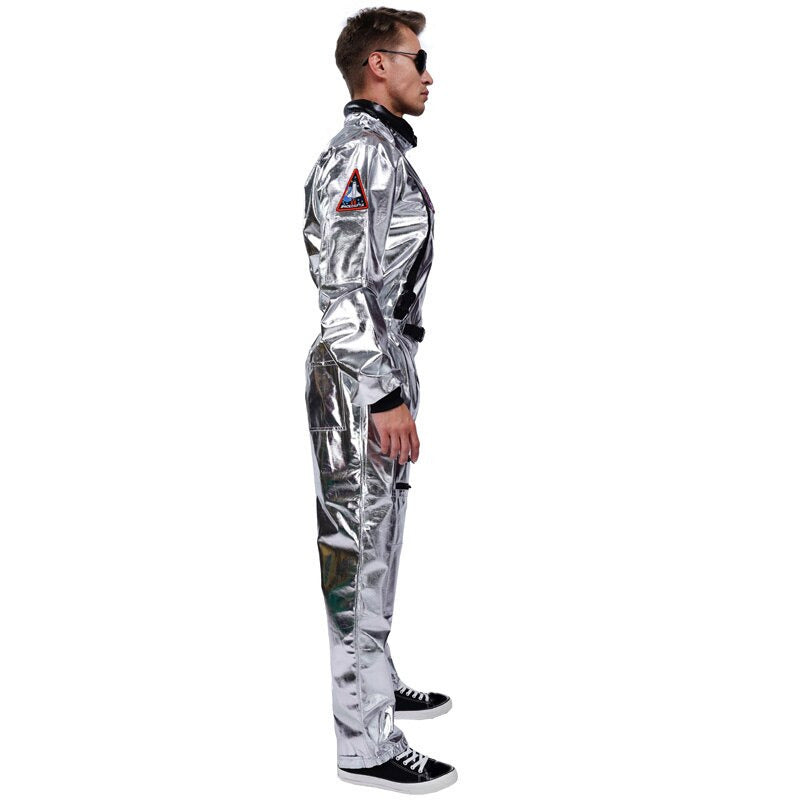 Costum de astronaut pentru bărbați - mai multe variante