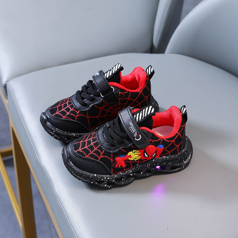 Copii cu LED-uri strălucitoare adidași Spiderman - mai multe culori