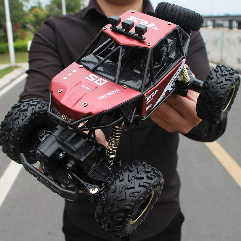 Mașină off-road cu telecomandă- mai multe variante