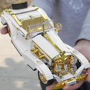 Set de mașină retro de lux albă și aurie